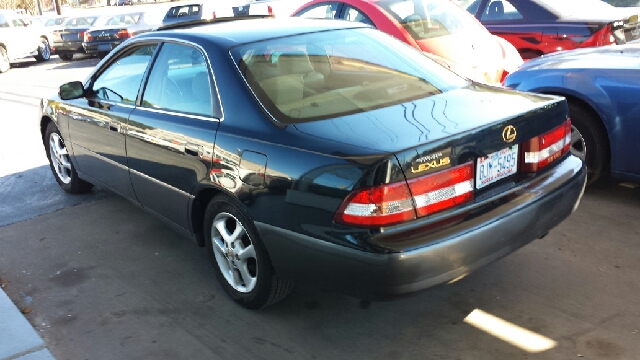 Lexus ES 300 2000 photo 2