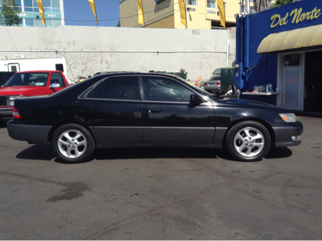 Lexus ES 300 2001 photo 3