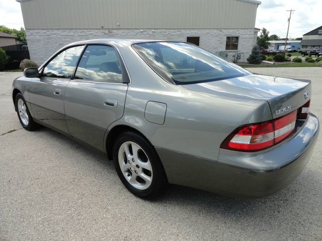 Lexus ES 300 2001 photo 2