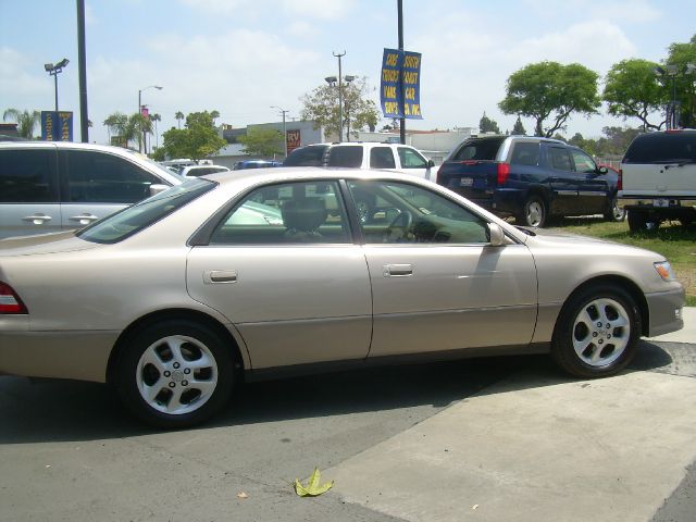 Lexus ES 300 2001 photo 4