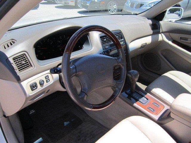 Lexus ES 300 2001 photo 18