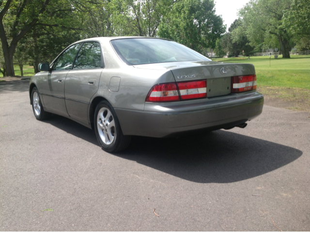 Lexus ES 300 2001 photo 3