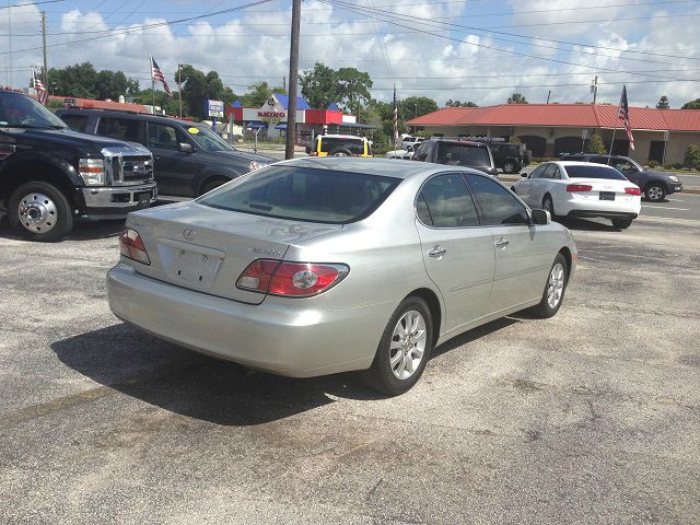 Lexus ES 300 2002 photo 2