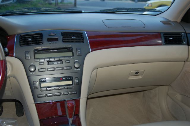 Lexus ES 300 2002 photo 4