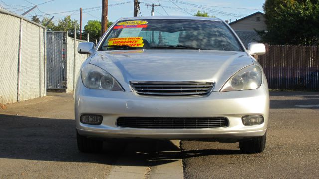 Lexus ES 300 2002 photo 2