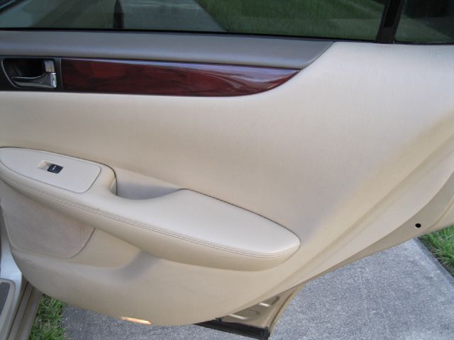 Lexus ES 300 2002 photo 12