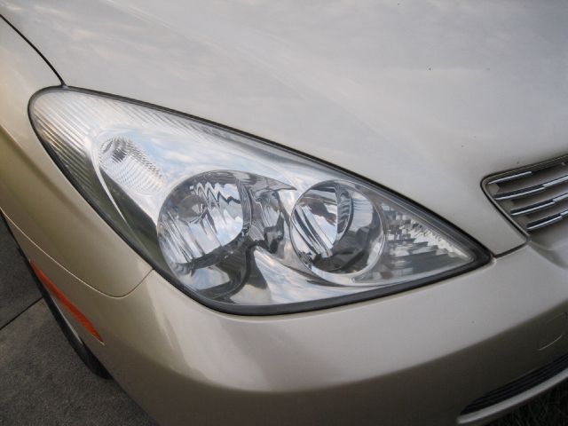 Lexus ES 300 2002 photo 16