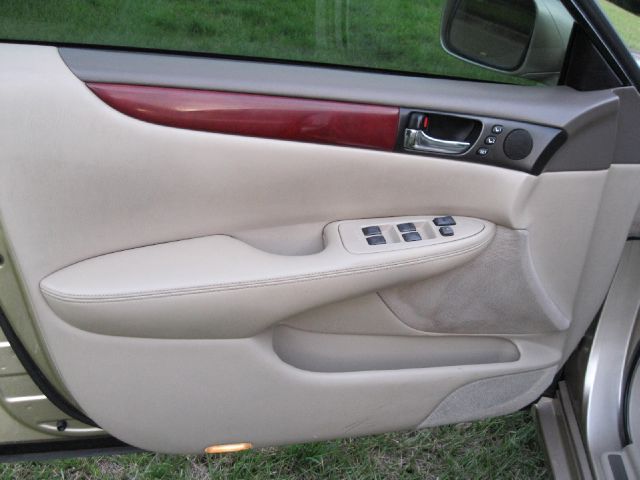 Lexus ES 300 2002 photo 3