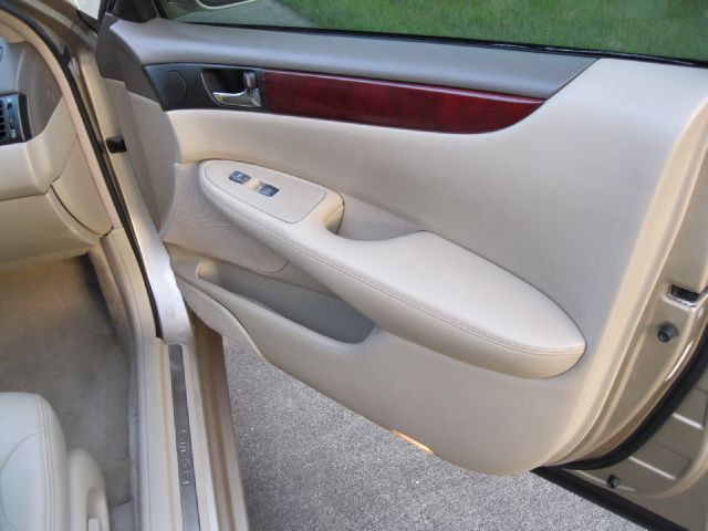 Lexus ES 300 2002 photo 9