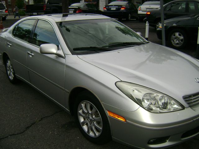 Lexus ES 300 2002 photo 2