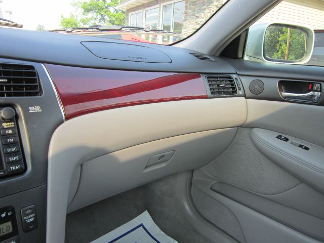 Lexus ES 300 2003 photo 16