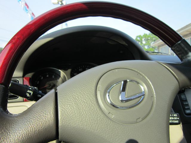 Lexus ES 300 2003 photo 18