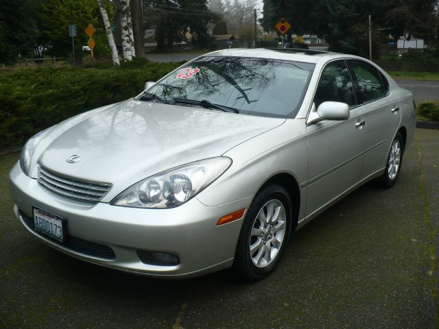 Lexus ES 300 Base Unspecified