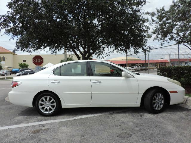 Lexus ES 330 2004 photo 17