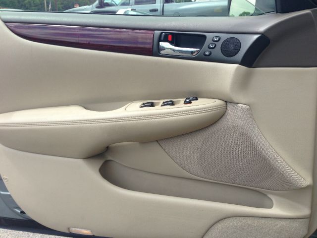 Lexus ES 330 2004 photo 4