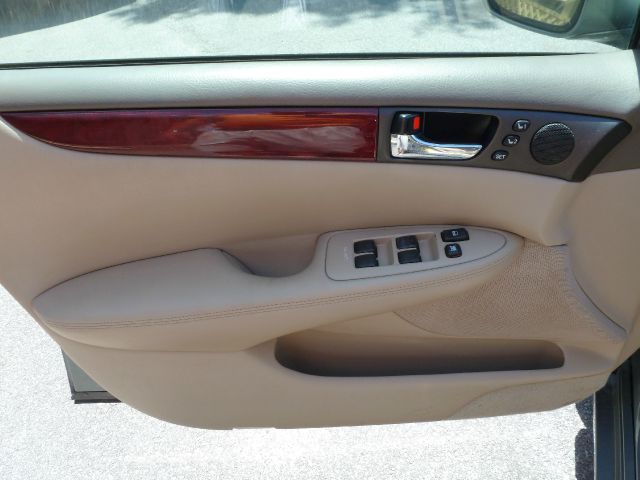 Lexus ES 330 2004 photo 11