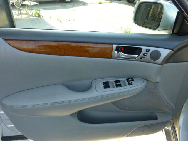 Lexus ES 330 2005 photo 10