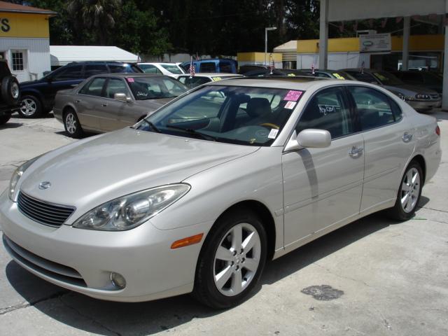 Lexus ES 330 Base Sedan