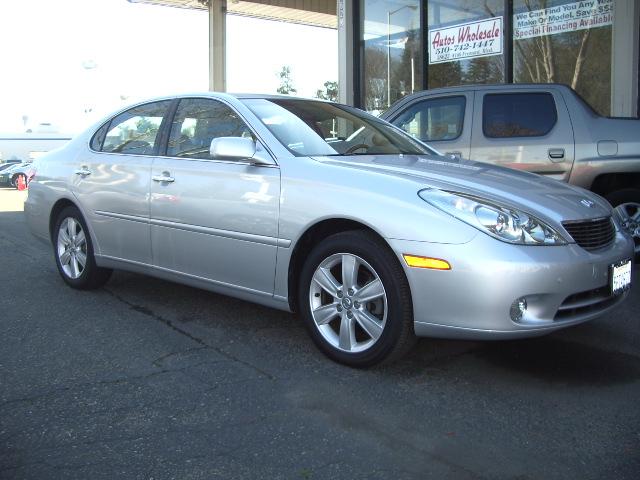 Lexus ES 330 Base Sedan