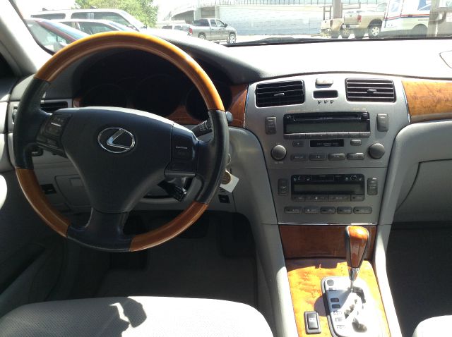 Lexus ES 330 2005 photo 2