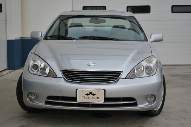 Lexus ES 330 AWD 4dr Luxury W/3rd Row Sedan