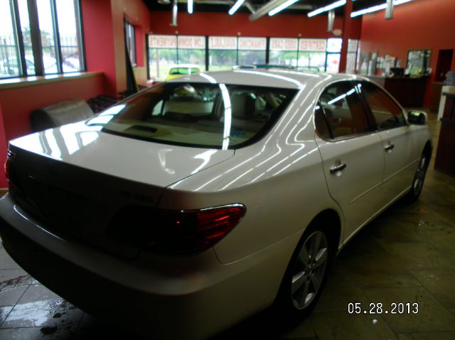 Lexus ES 330 2005 photo 11