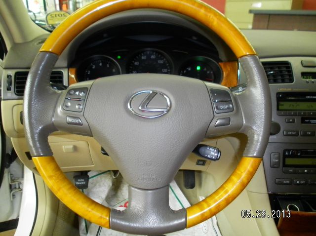 Lexus ES 330 2005 photo 16