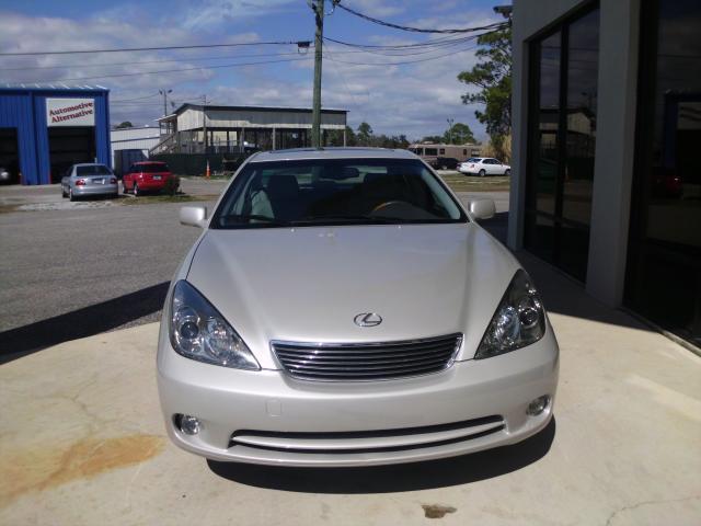 Lexus ES 330 Base Sedan