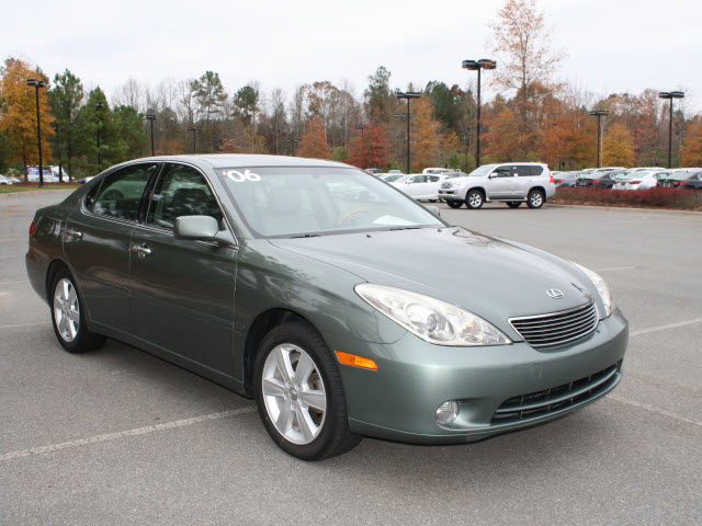 Lexus ES 330 2006 photo 2