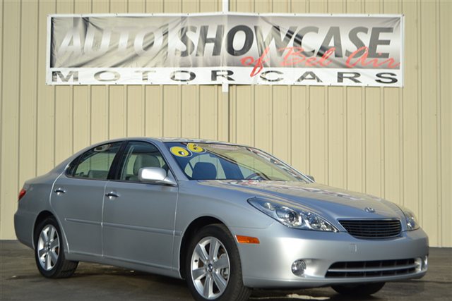 Lexus ES 330 Base Unspecified