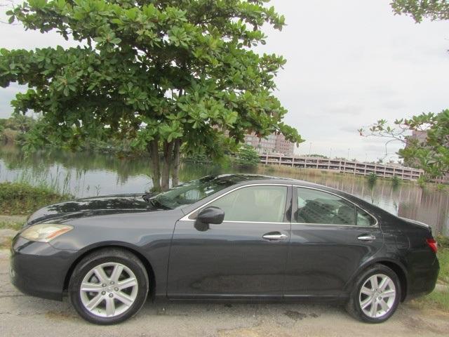 Lexus ES 350 Limited Sport Utility 4D Sedan