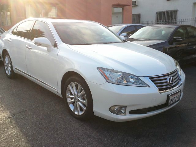 Lexus ES 350 2010 photo 13