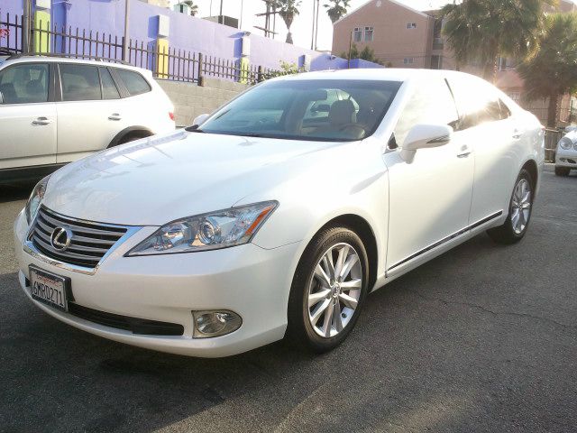 Lexus ES 350 2010 photo 16