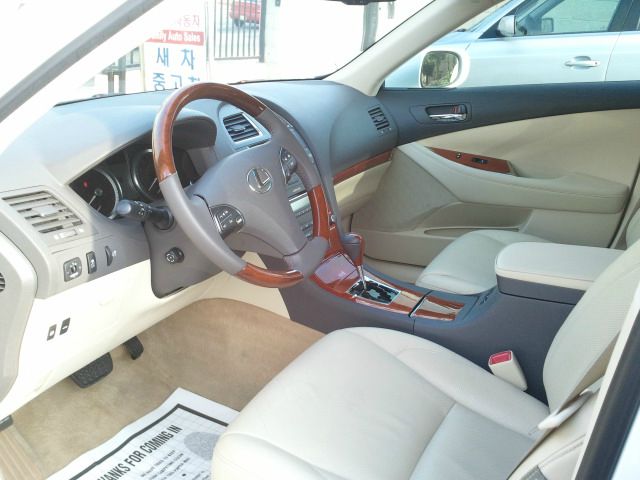 Lexus ES 350 2010 photo 2