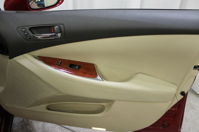 Lexus ES 350 2010 photo 28