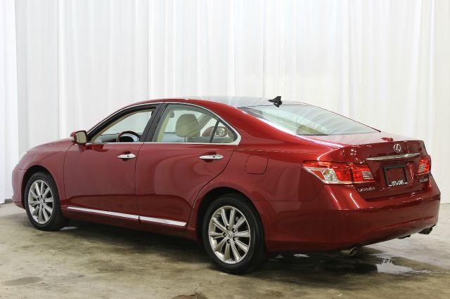 Lexus ES 350 2010 photo 34