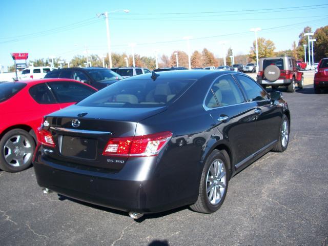 Lexus ES 350 2010 photo 2