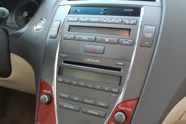 Lexus ES 350 2010 photo 12