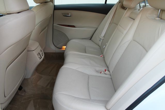 Lexus ES 350 2010 photo 13