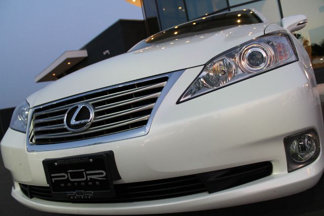 Lexus ES 350 2010 photo 8