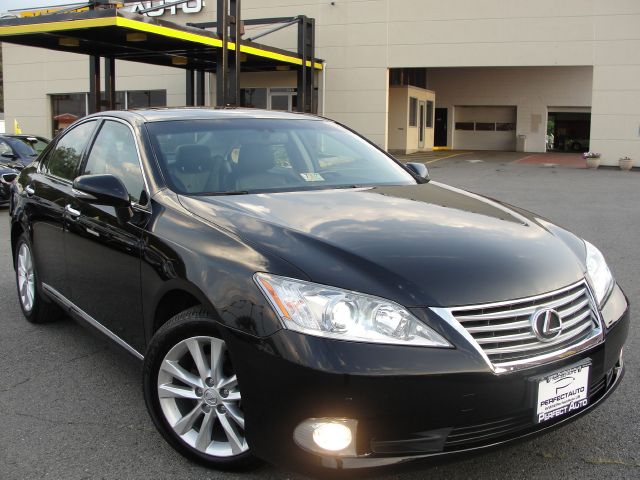 Lexus ES 350 2010 photo 2