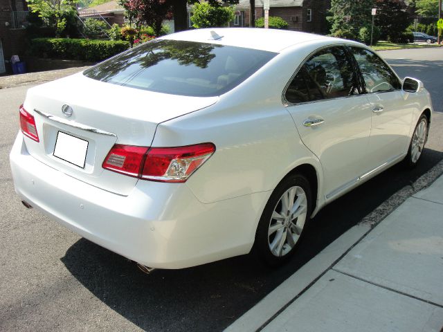 Lexus ES 350 2011 photo 20