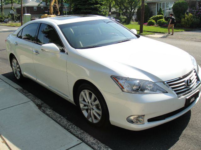 Lexus ES 350 2011 photo 21