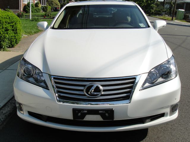 Lexus ES 350 2011 photo 22