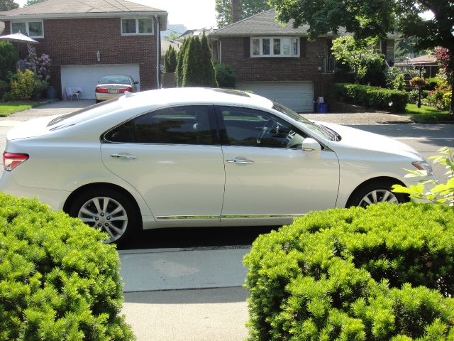 Lexus ES 350 2011 photo 26