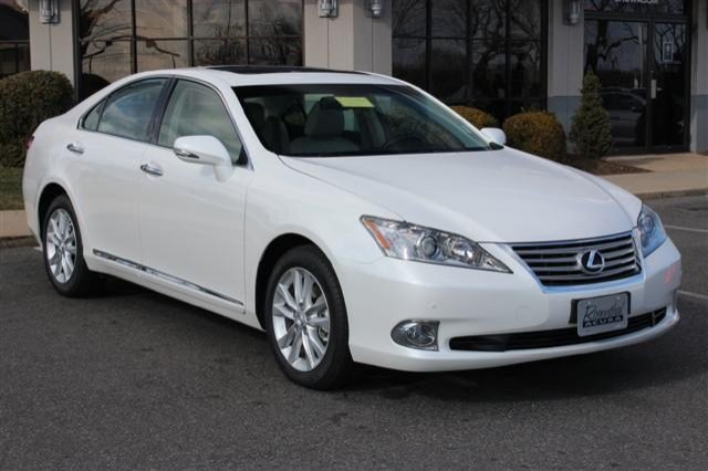 Lexus ES 350 Base Unspecified