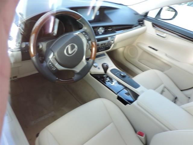 Lexus ES 350 2013 photo 3