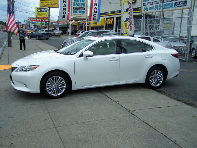 Lexus ES 350 2013 photo 15