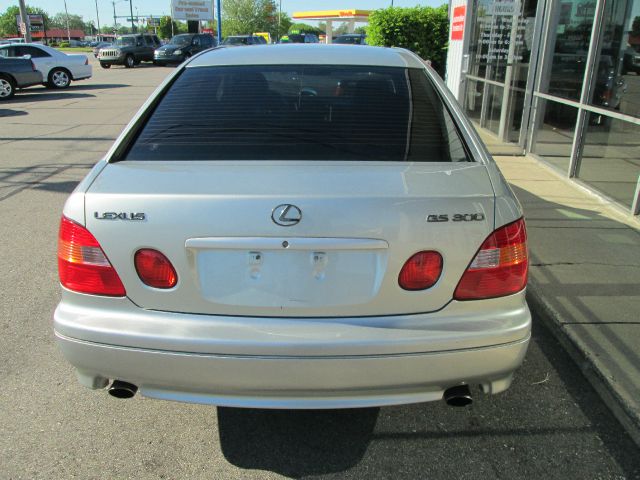 Lexus GS 300 2000 photo 16