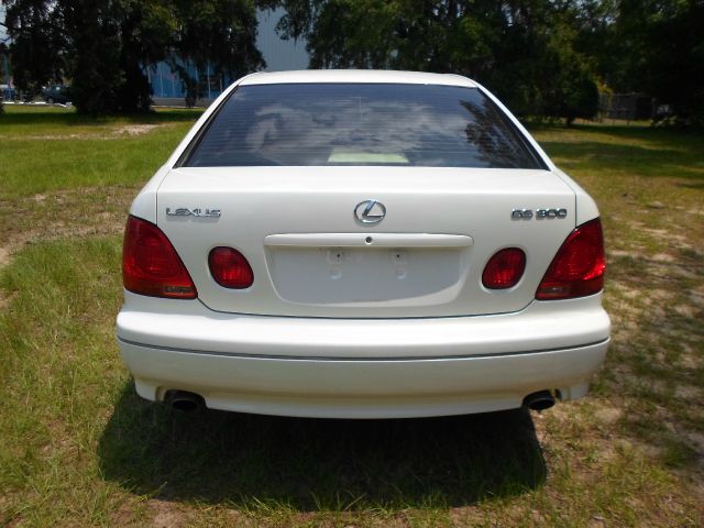 Lexus GS 300 2001 photo 3